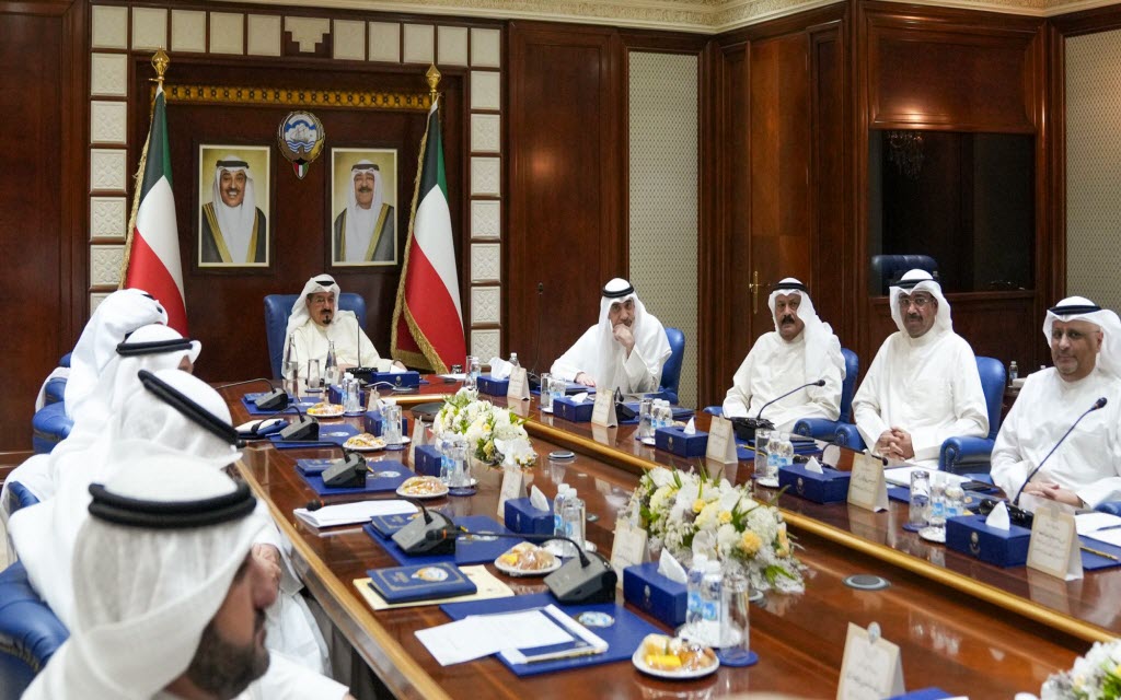 خلال انعقاد الاجتماع