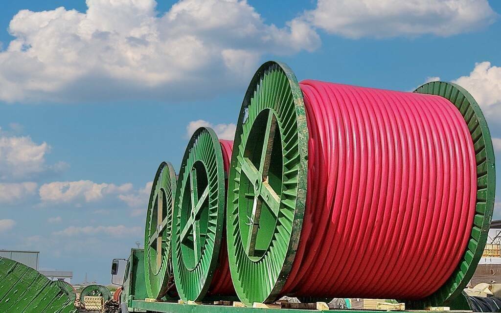 مصنع تابع لمجموعة كابلات الرياض - أرشيفية