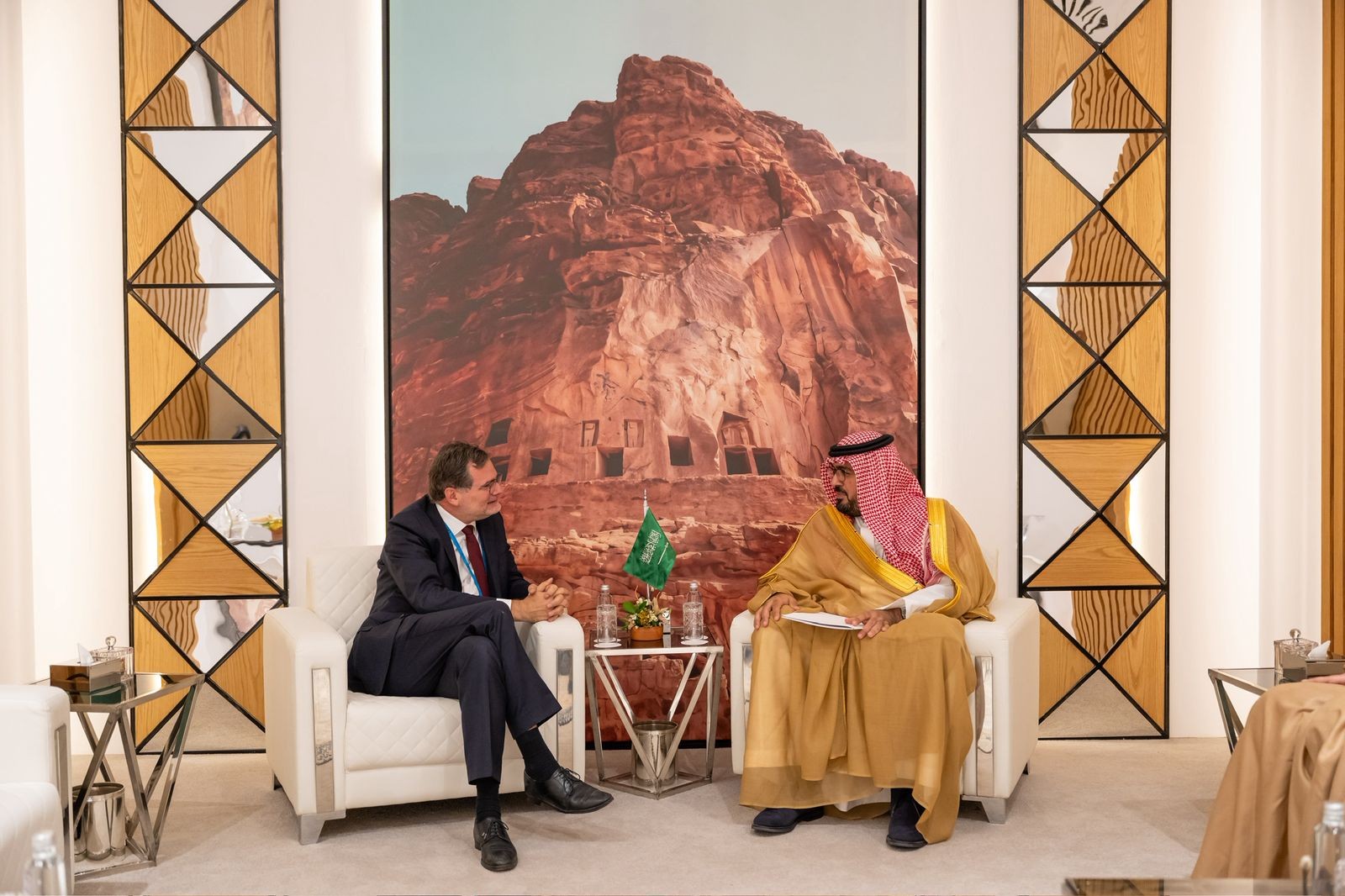 جانب من اللقاء