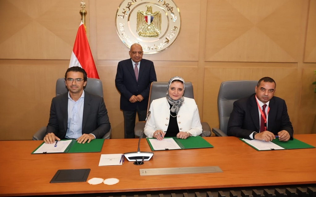 جانب من مراسم توقيع الاتفاقيات