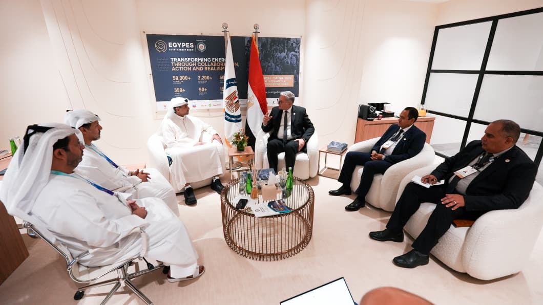 جانب من اجتماعات وزير البترول المصري مع الشركات العالمية